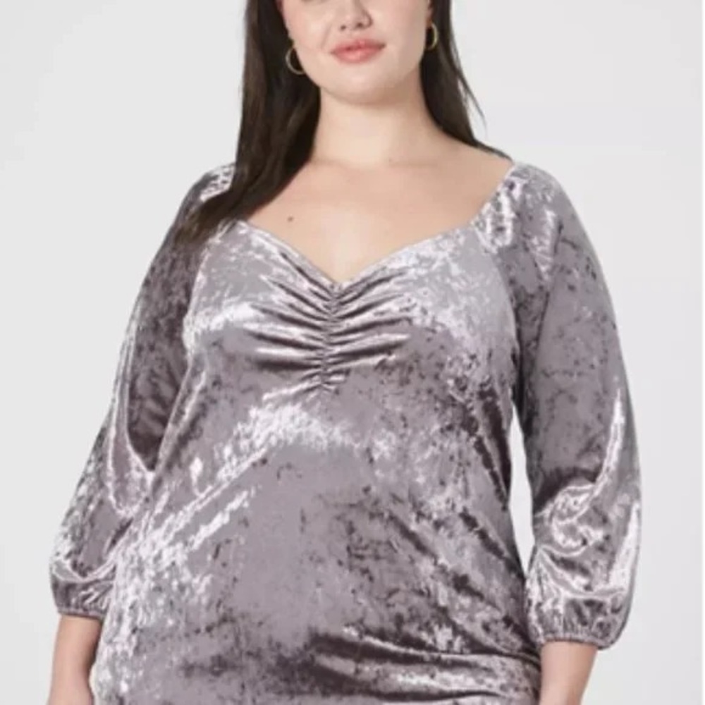 NWT Lane Bryant Dar Gold Crushed Velvet V-Neck Blouse Women’s Sz 22/24